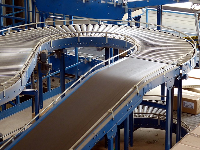 Mengenal conveyor, sistem transportasi dalam industri pengemasan